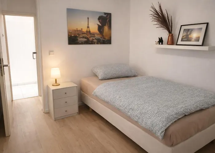 Near Station Apartamento *