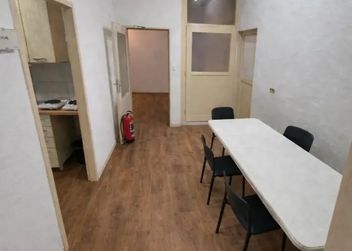 Near Station Apartamento *