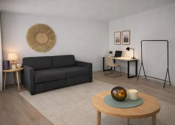 Near Station Apartamento *